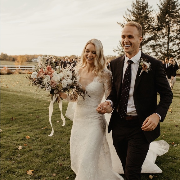 Gemy Maalouf Wedding Gown - retail $7000. - Picture 2 of 7